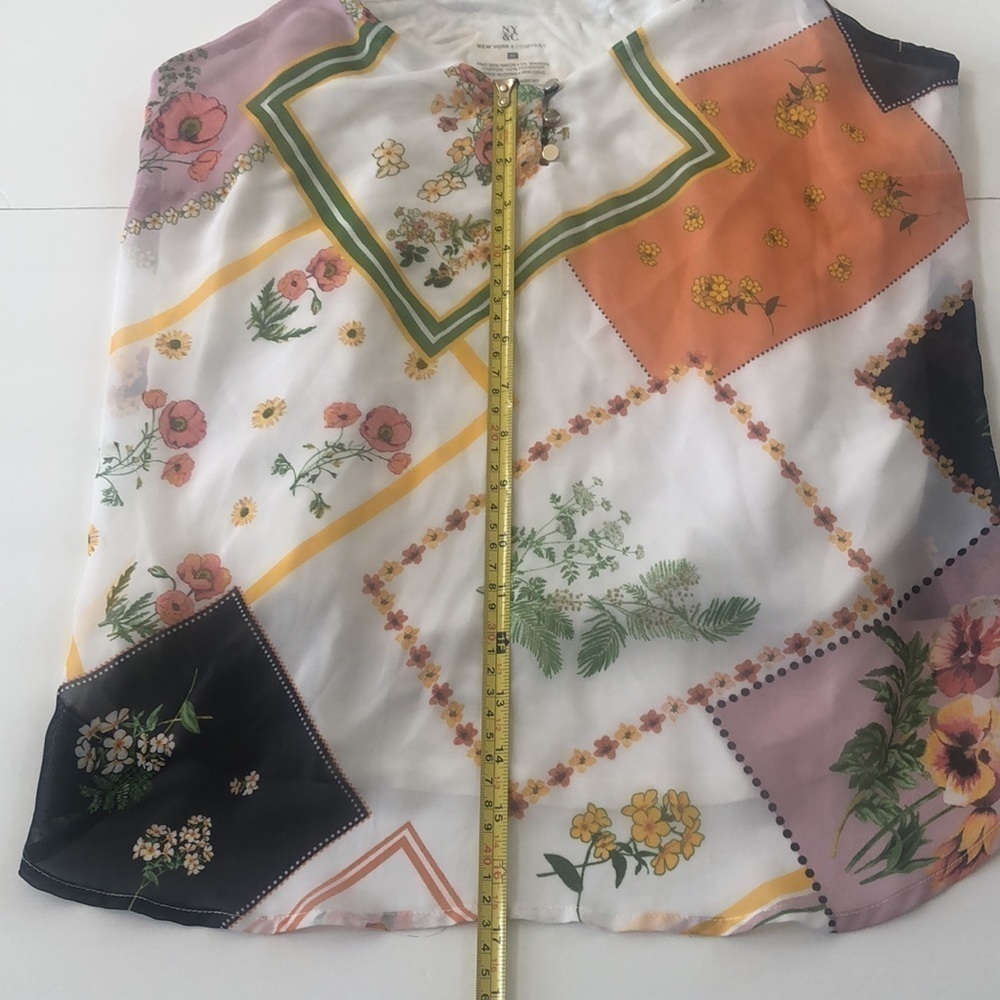 NY&C spaghetti strap floral & flowy top with inside camisole adjustable straps - Picture 4 of 7